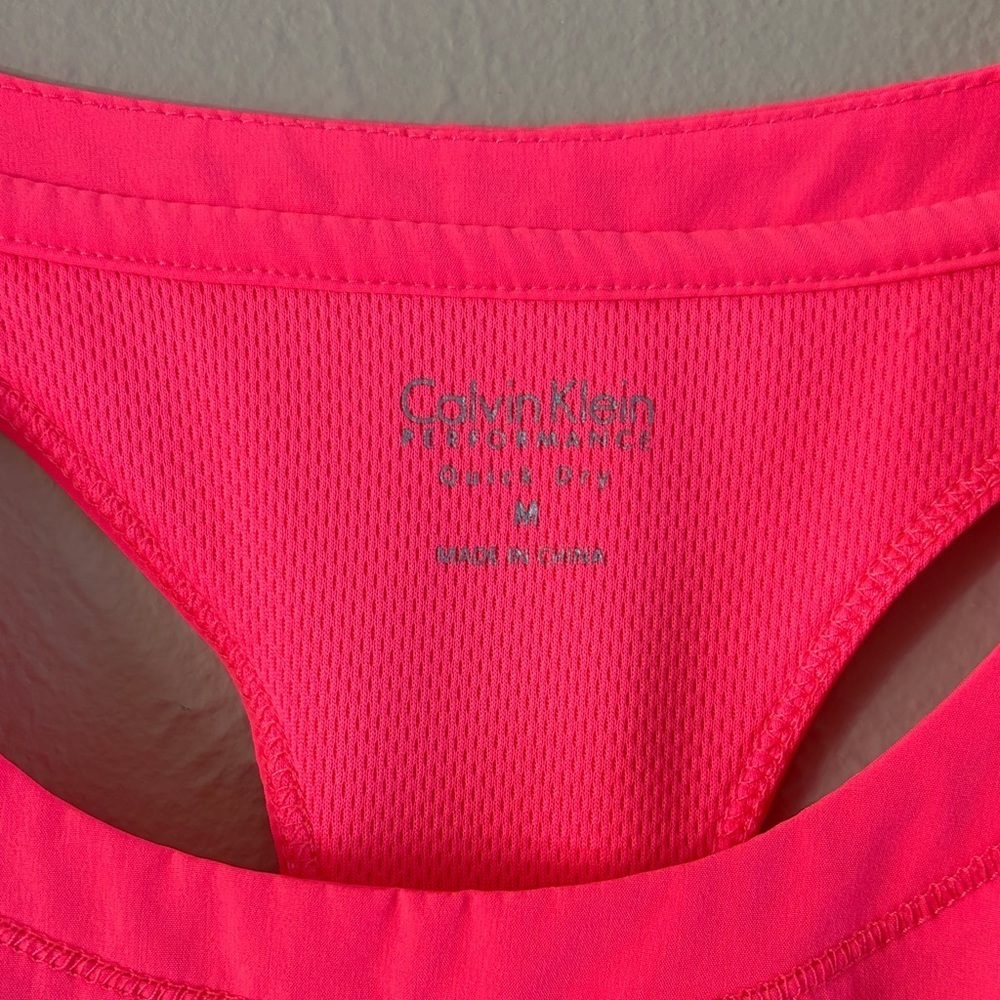 Calvin Klein Performance Vibrant Pink Short Sleeve Tee Racer Back Type Opening - Picture 2 of 12